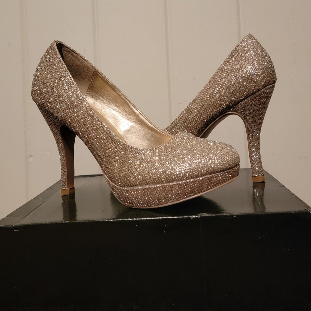 Gold Glitter high Heels pumps